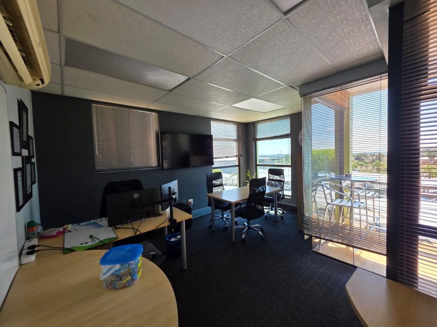 To Let commercial Property for Rent in Langenhovenpark Free State